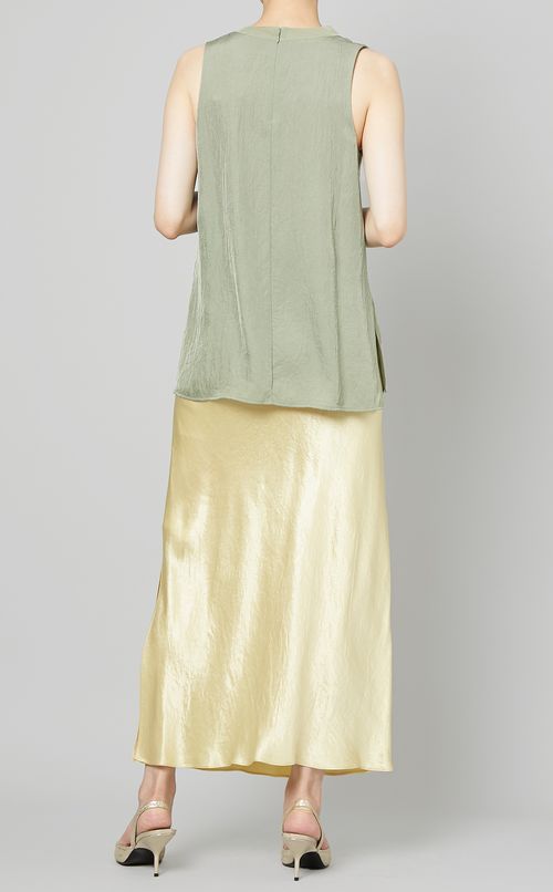 クルーネックノースリーブブラウス