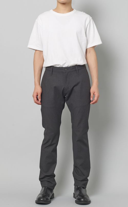 ストレッチチノテーパードスラックス