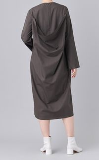 タイプライターバックドレープワンピース