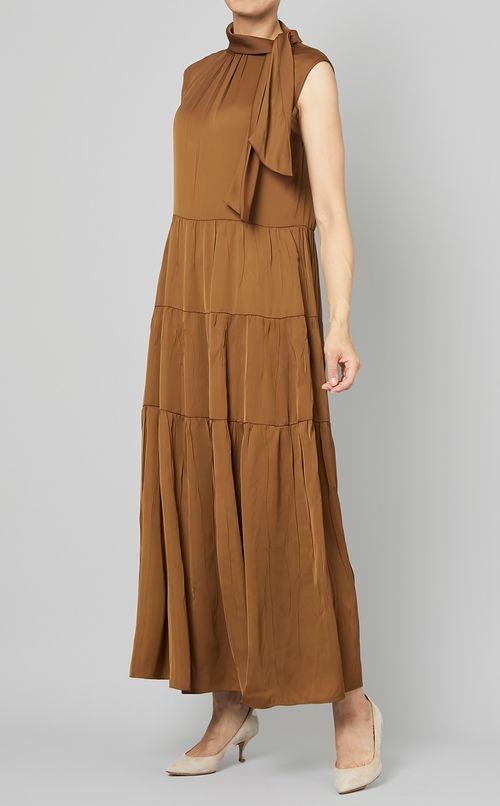 スタンドネックティアードワンピース