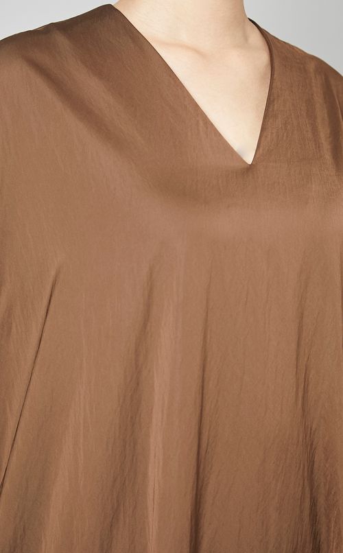 サテンVネックハーフスリーブワンピース