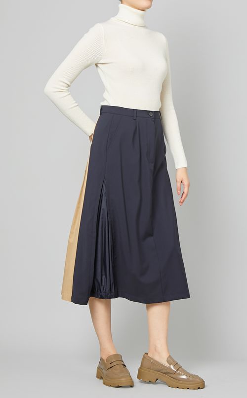 マルチマテリアルフレアスカート