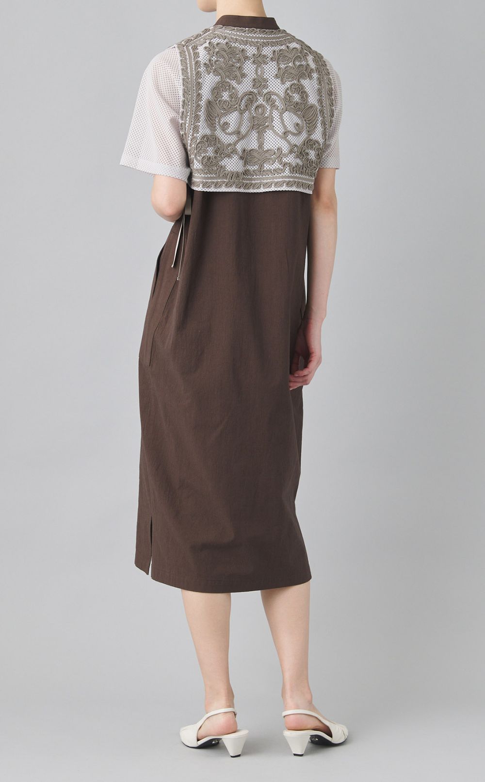 コード刺繍 Iラインワンピース