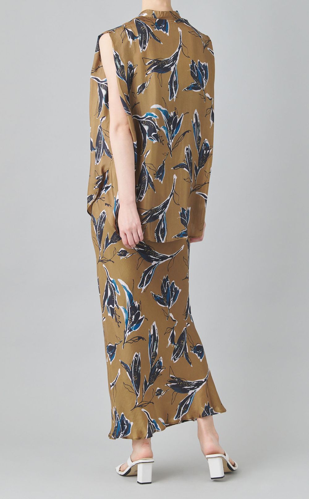 フラワープリントロングスカート