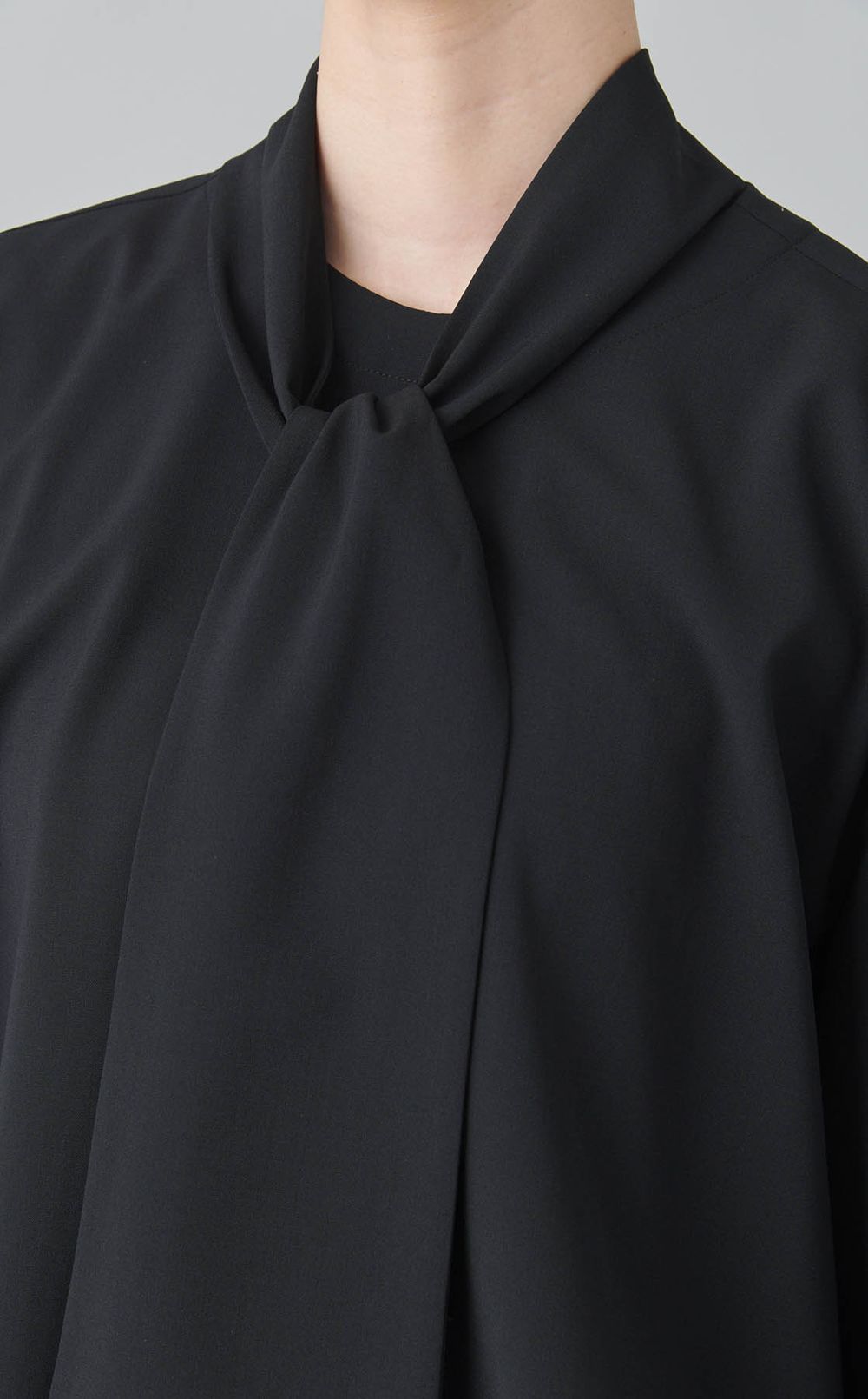 スカーフボウタイシャツ