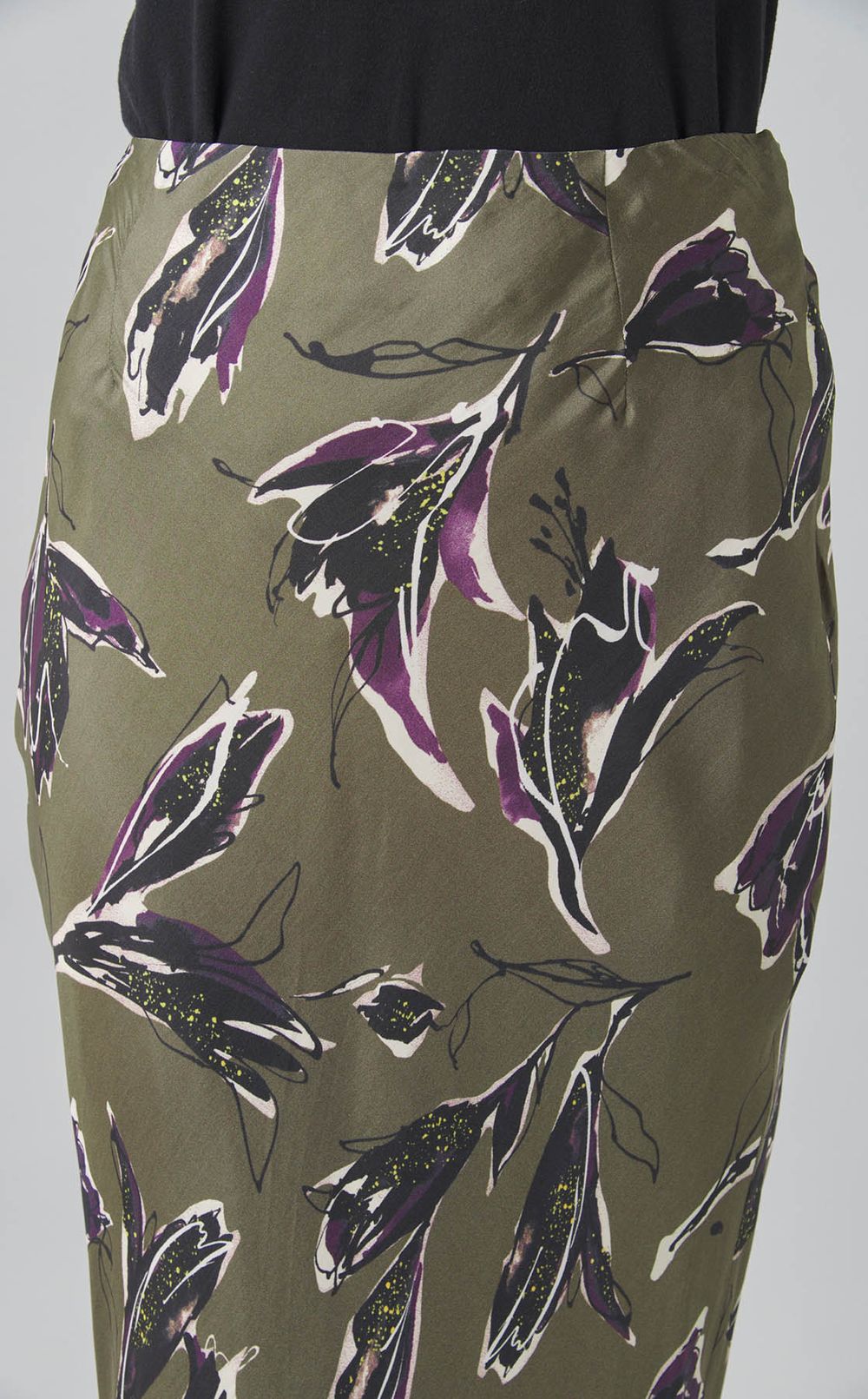 フラワープリントロングスカート