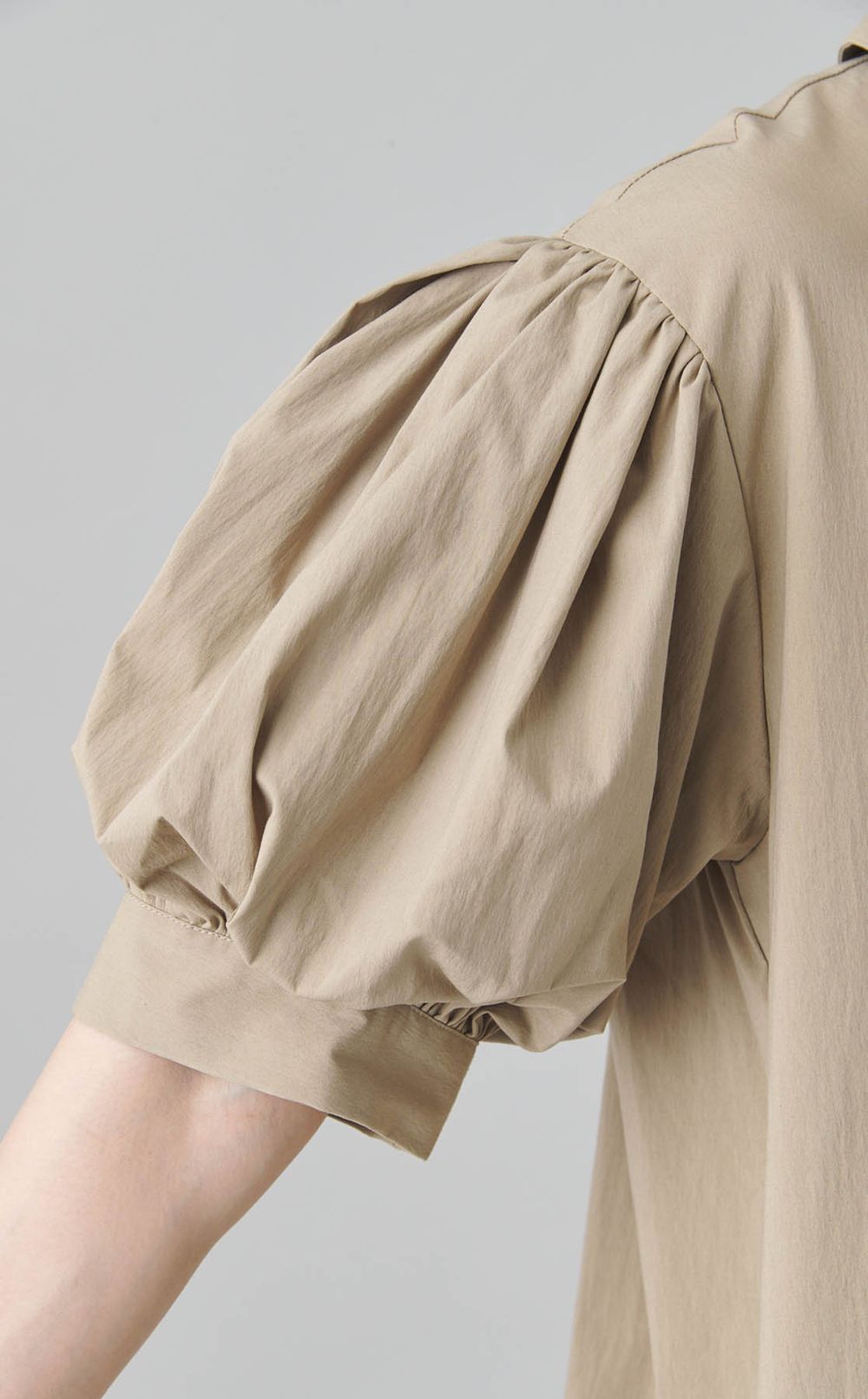 パフスリーブシャツワンピース