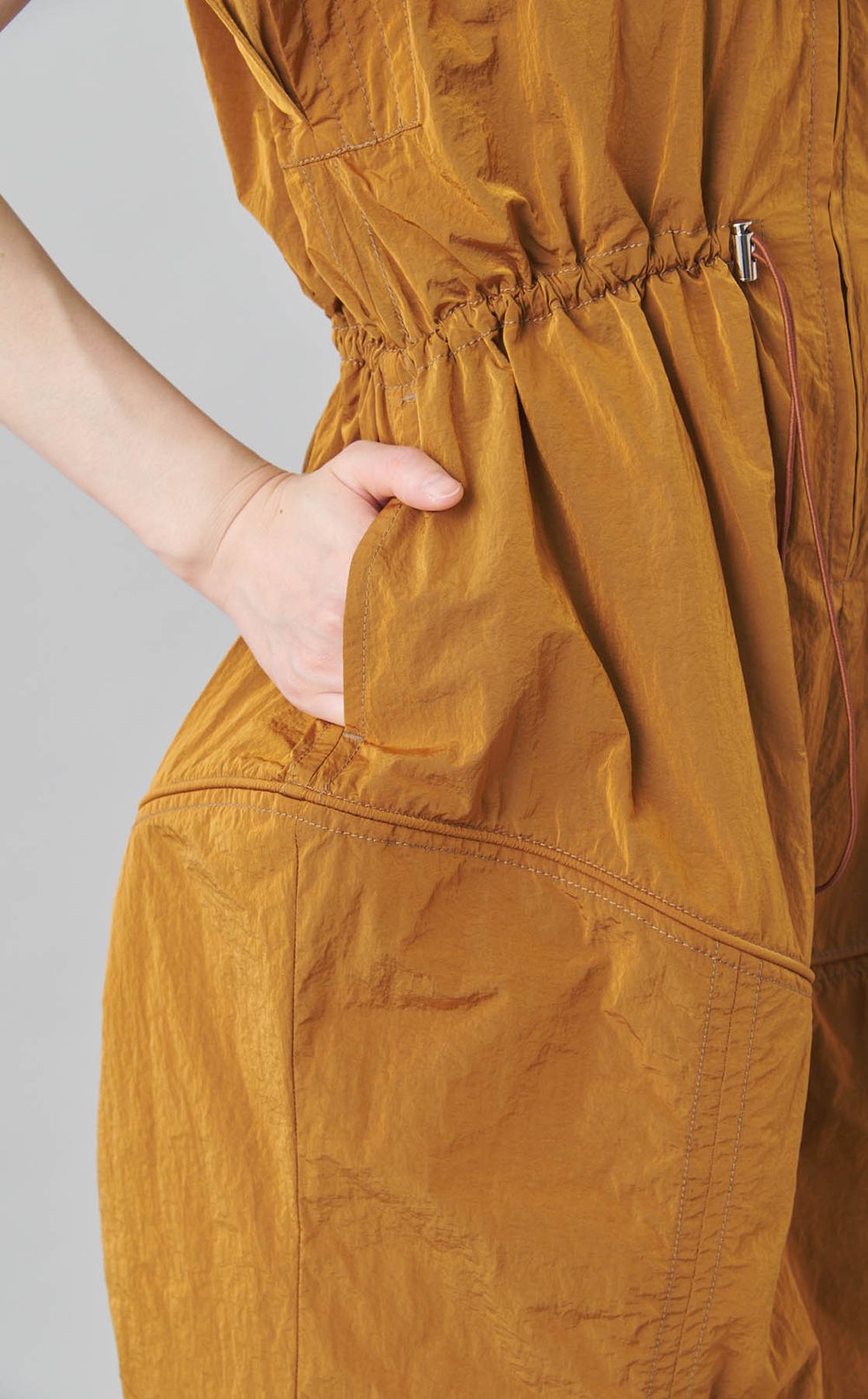 ウエストブラウジングワンピース