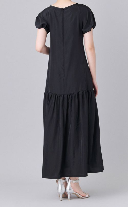 レーストリムスリーブドレス