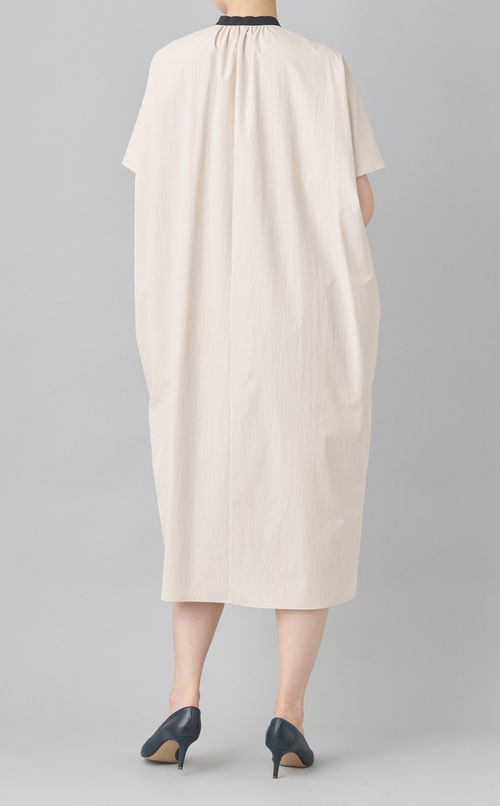 タイプライターバンドカラーワンピース