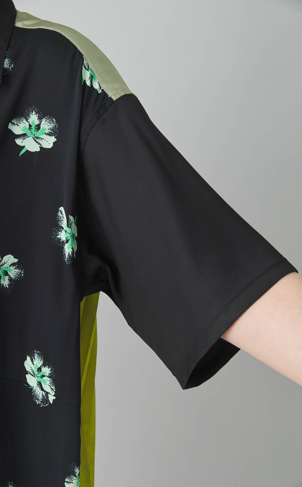 【reADdress】オープンカラーシャツ