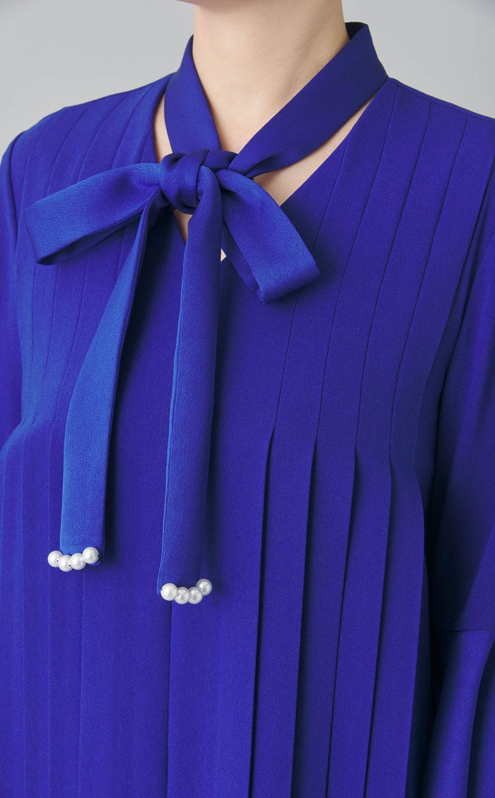 パールタイプリーツワンピース