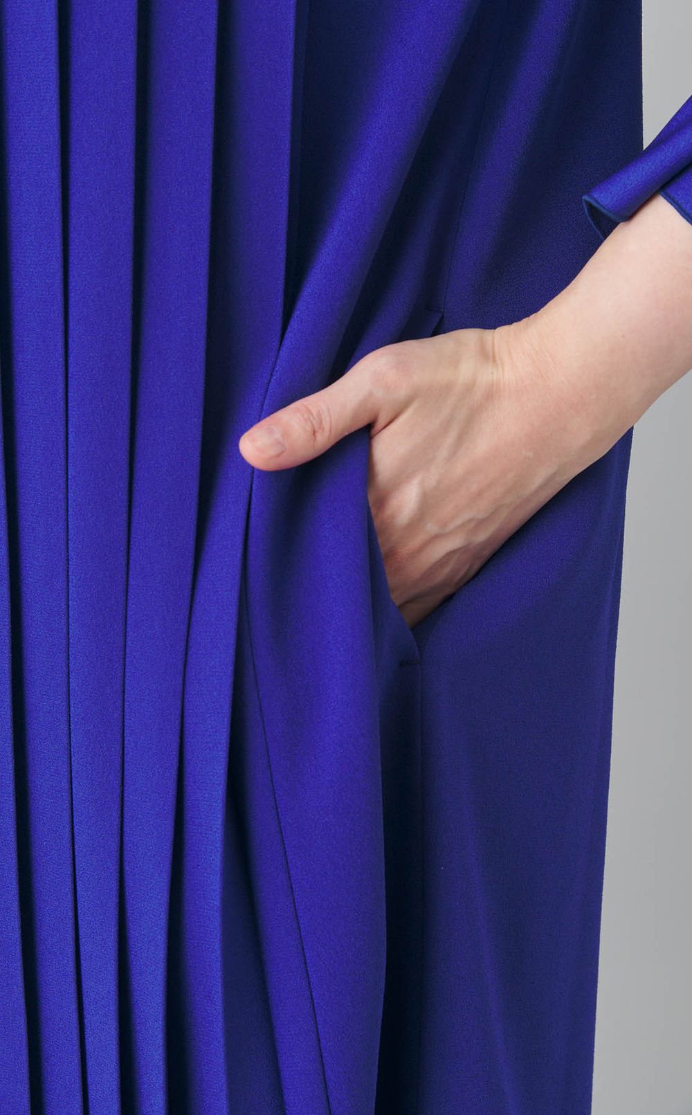 パールタイプリーツワンピース