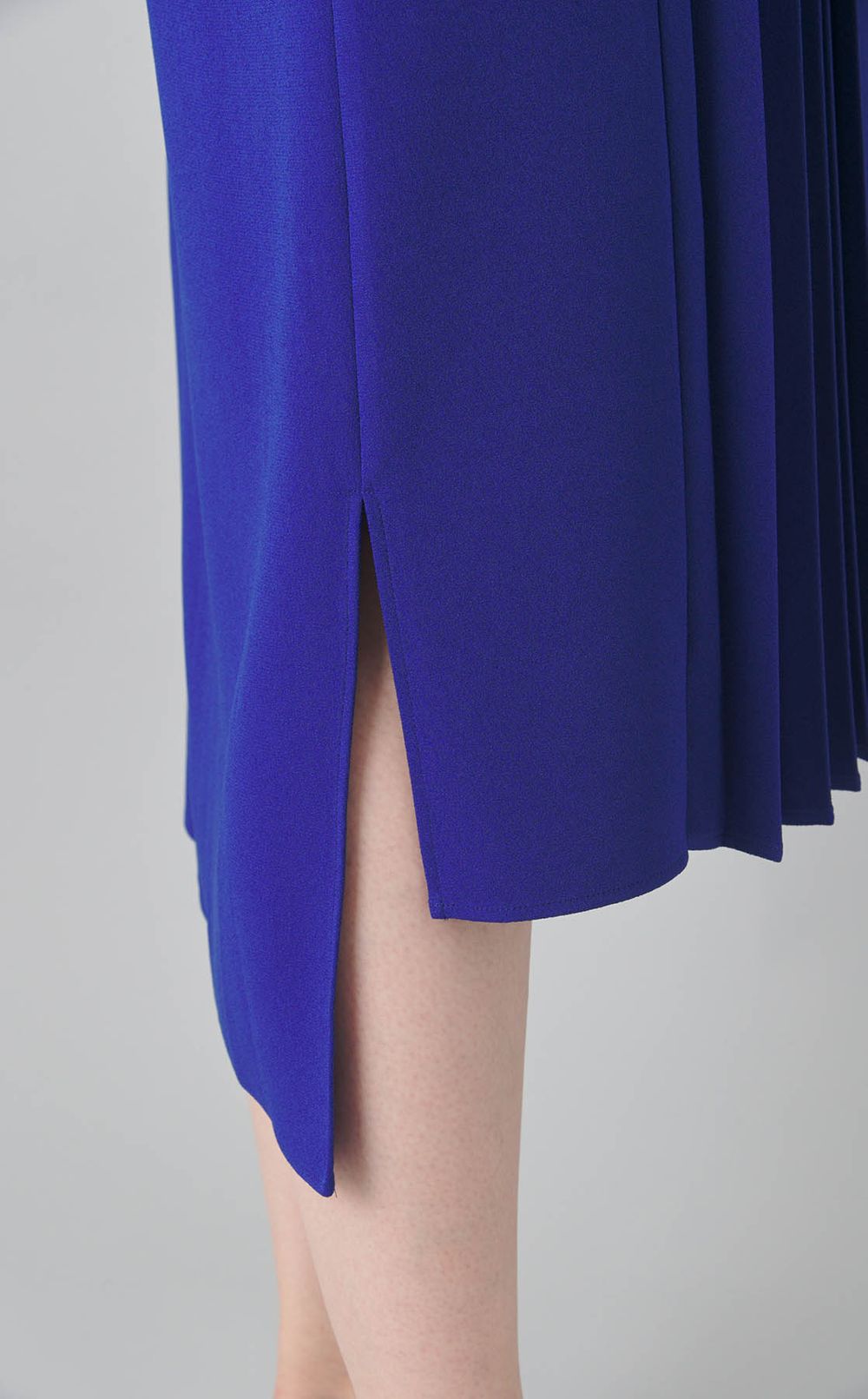 パールタイプリーツワンピース