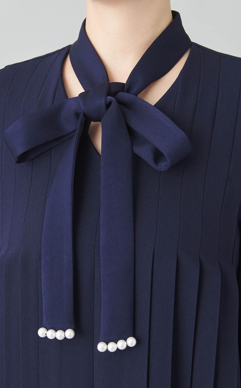 パールタイプリーツワンピース