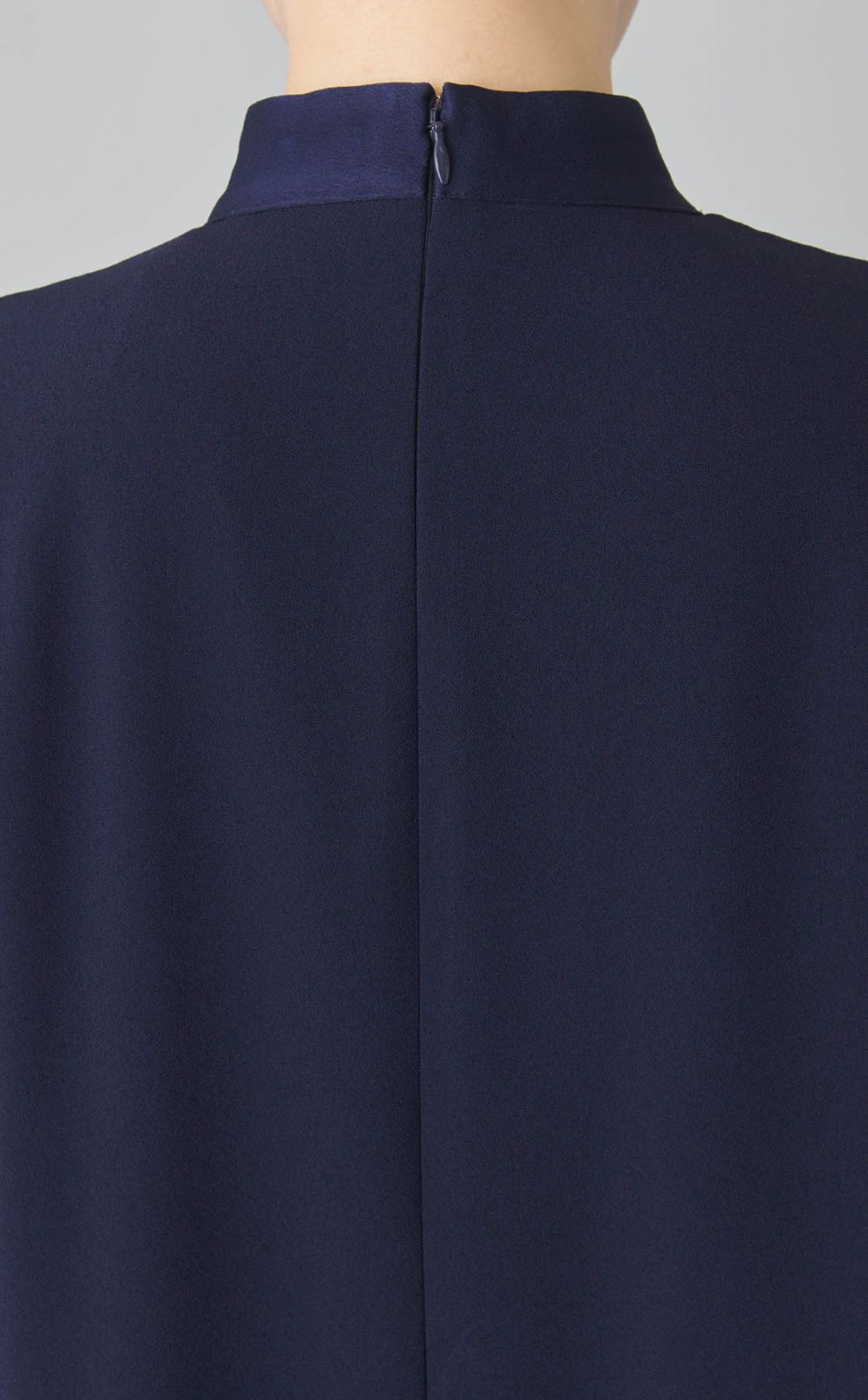 パールタイプリーツワンピース