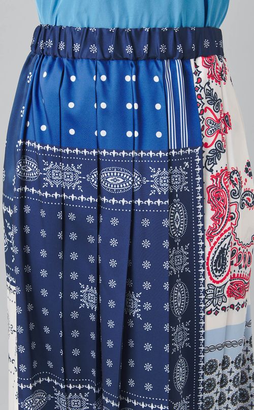 バンダナプリントプリーツスカート