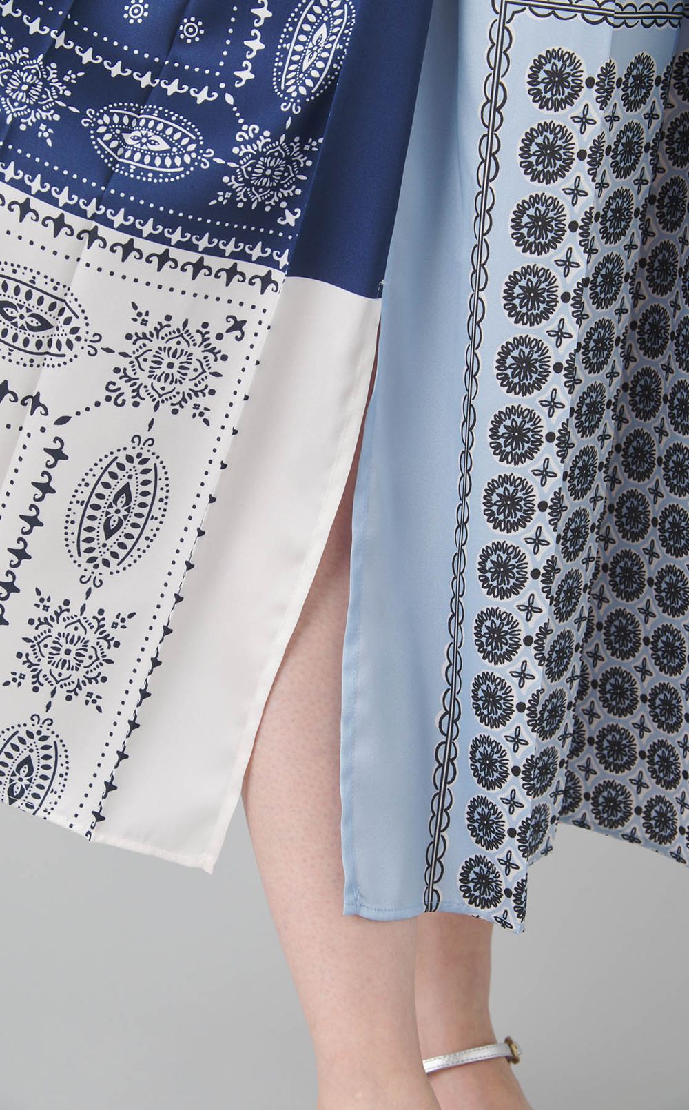 バンダナプリントプリーツスカート