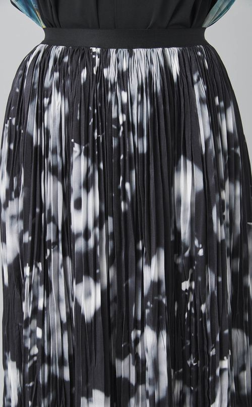 ボカシプリントプリーツスカート