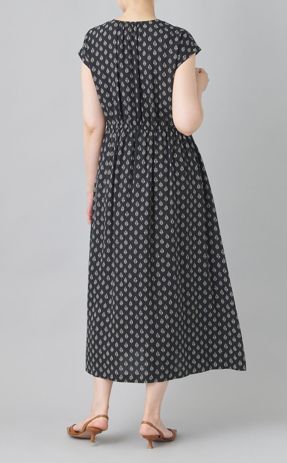 プリントアシメトリーフリルワンピース