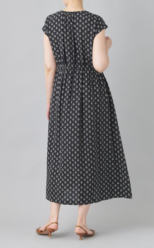 プリントアシメトリーフリルワンピース