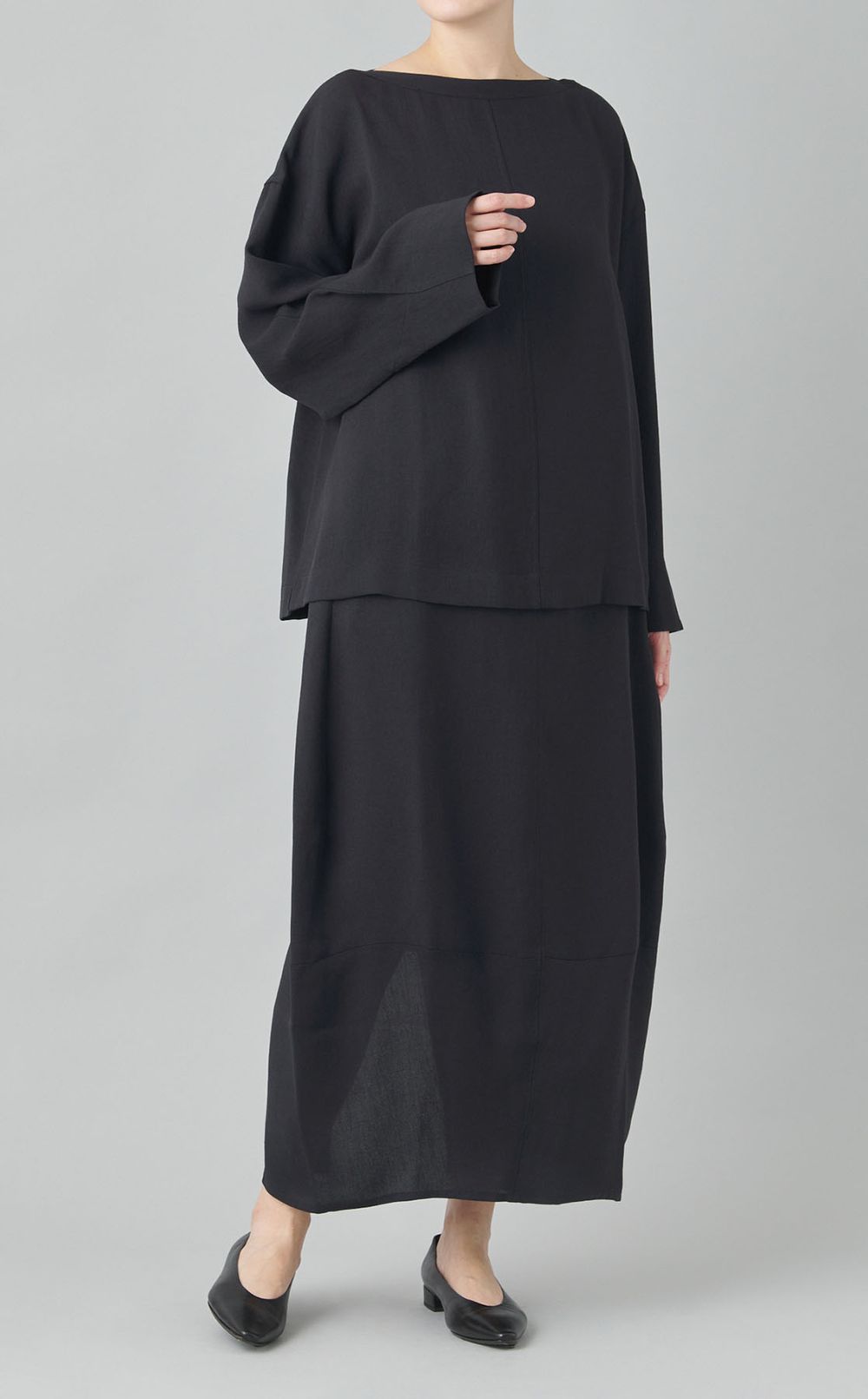 アシメトリーヘムトップス