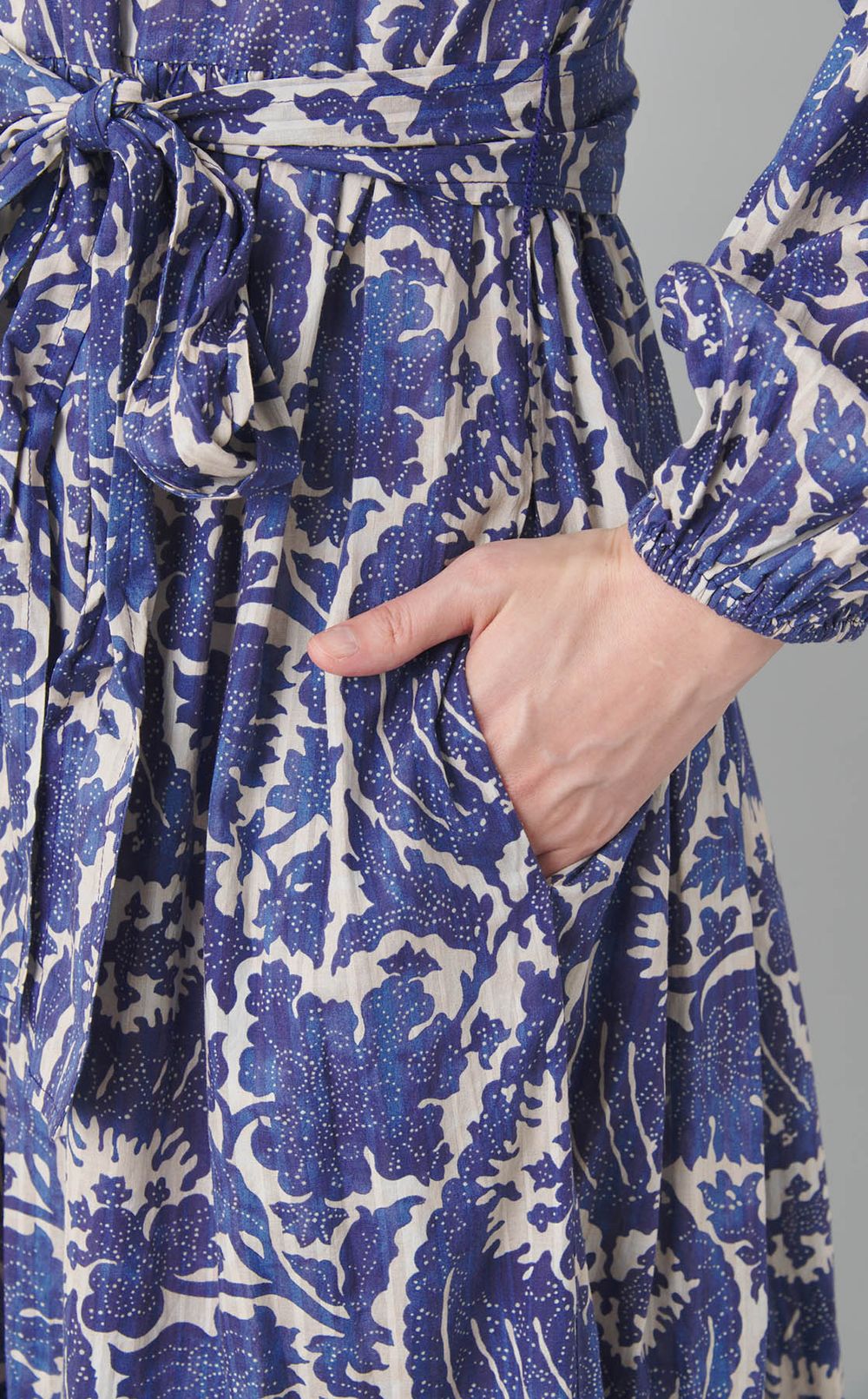 ボリュームスリーブプリントワンピース