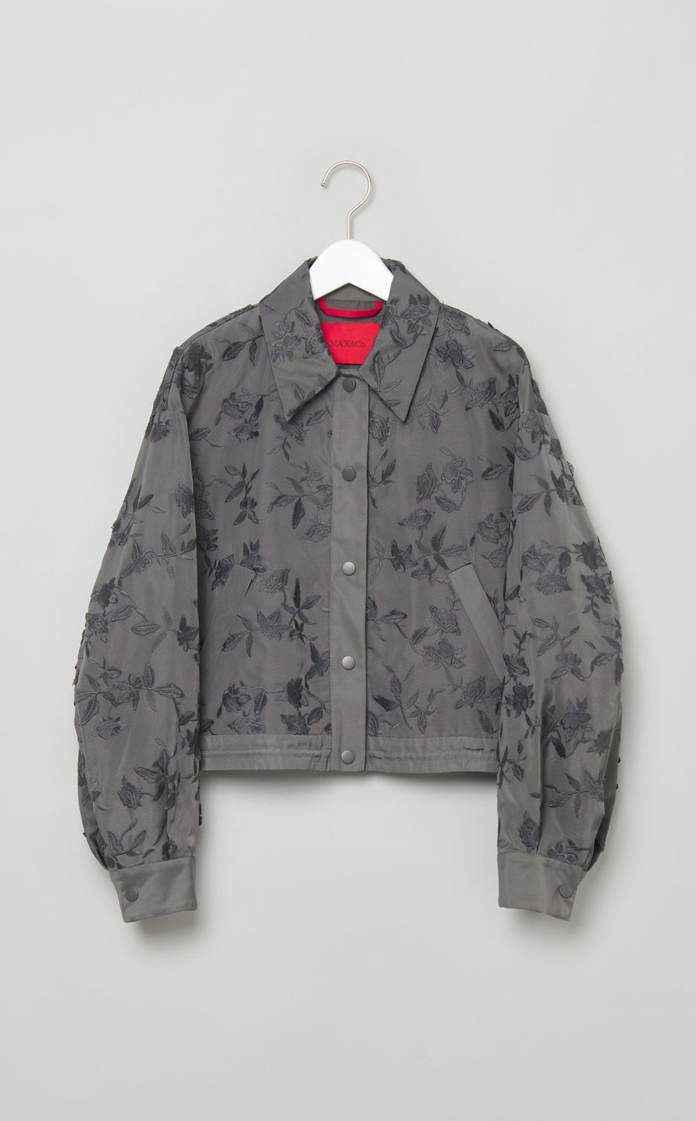 フラワーエンブロイダリーショートブルゾン