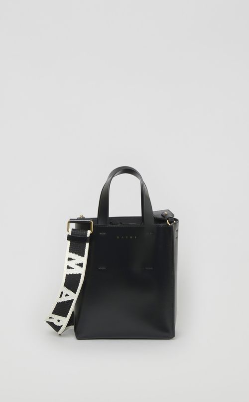 MUSEOロゴストラップレザーミニバッグ