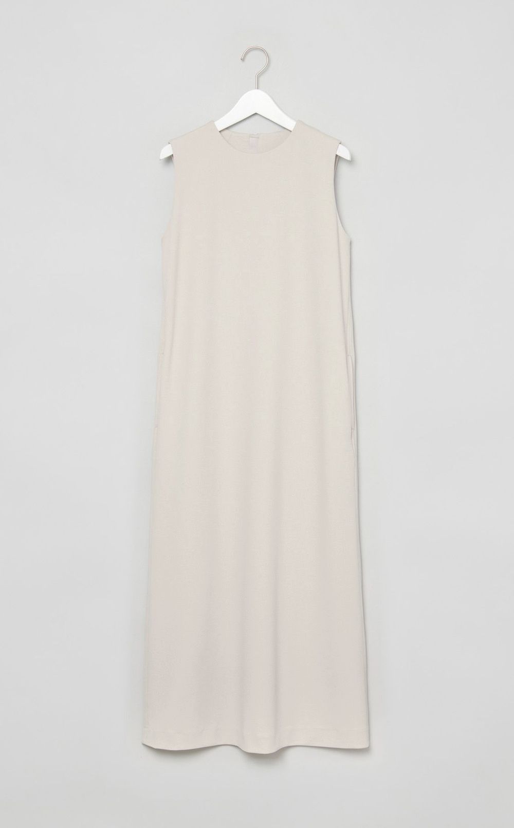 クルーネックストレートカットワンピース