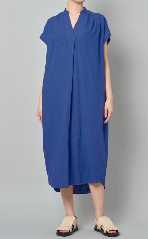 タックショルダーワンピース