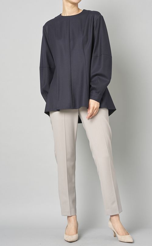 センタープレステーパードパンツ