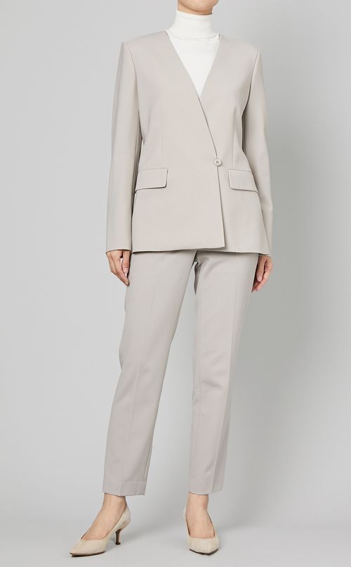 センタープレステーパードパンツ