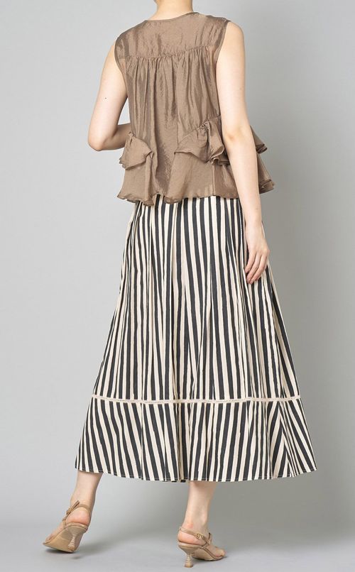 シアーフリルノースリーブブラウス