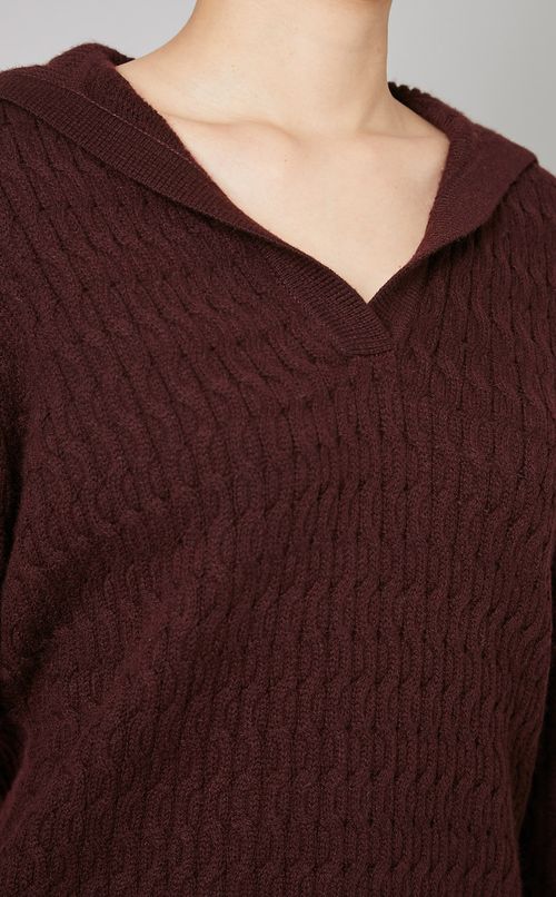 ケーブルセーラーカラーニット