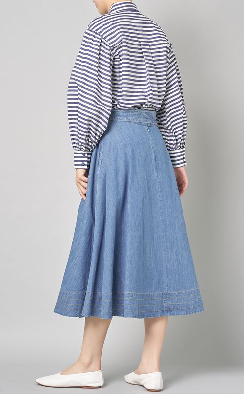 シャンブレーミディフレアスカート