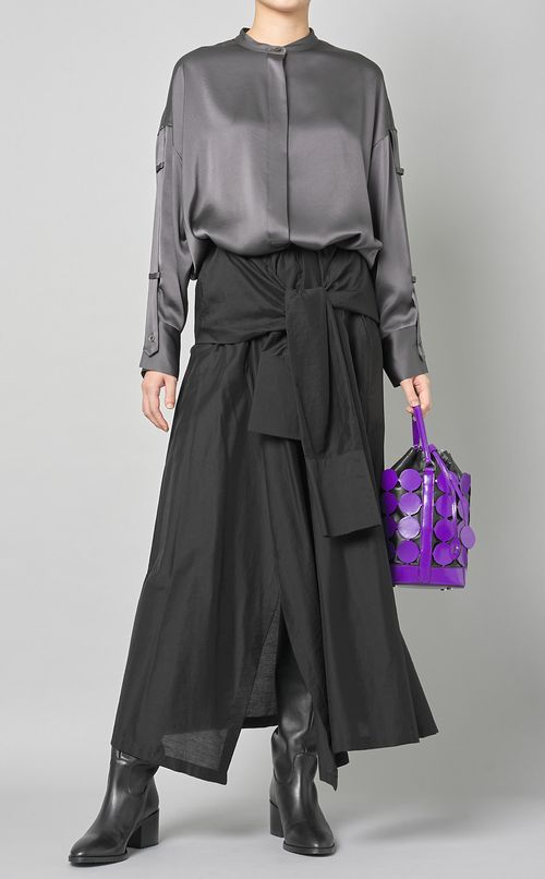 サテンアジャスタースリーブブラウス