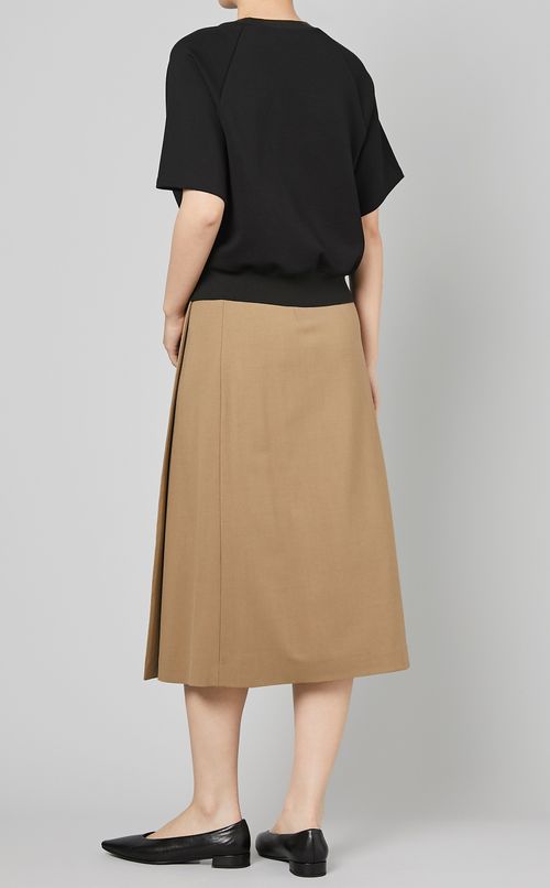 ラグランシームスウェットシャツ