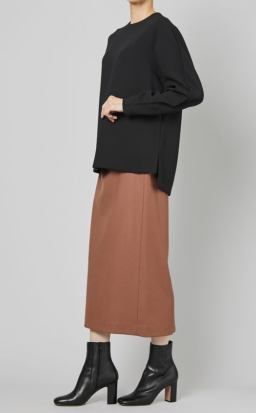 サキソニータイトスカート