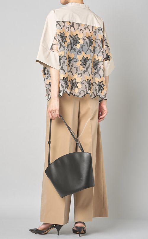 3Dレースフレアブラウス