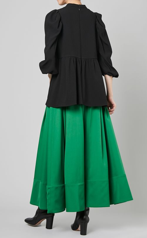 ネックパールブラウス