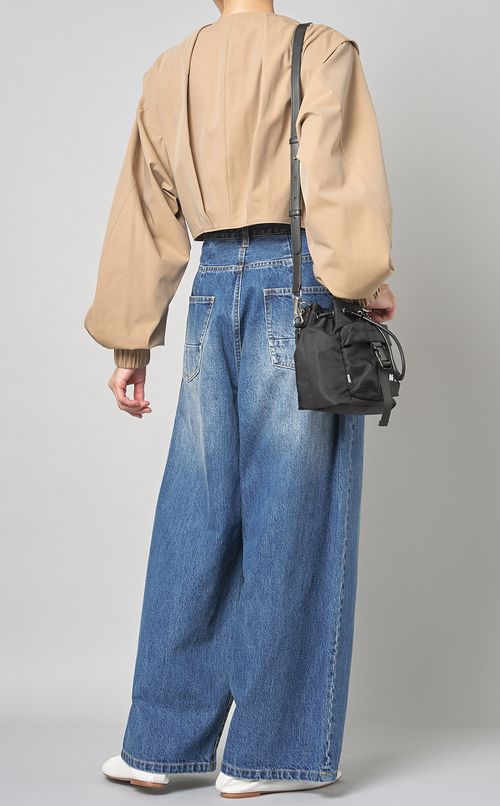 クロップドブルゾン