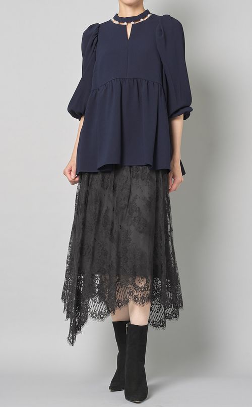 アシンメトリーレーススカート