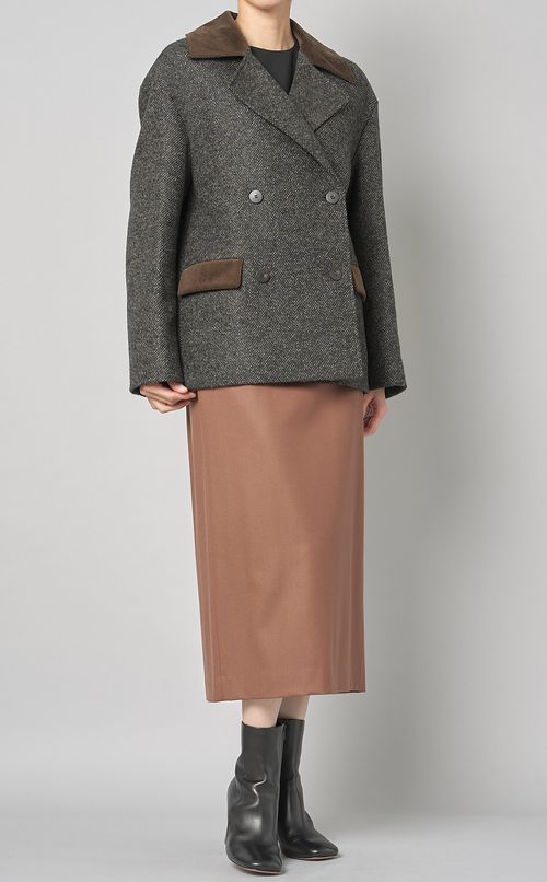 サキソニータイトスカート