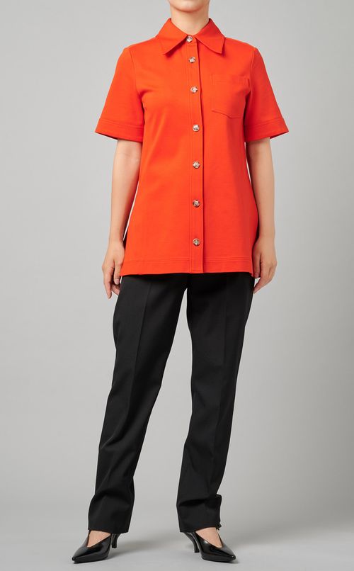 タックテーパードパンツ