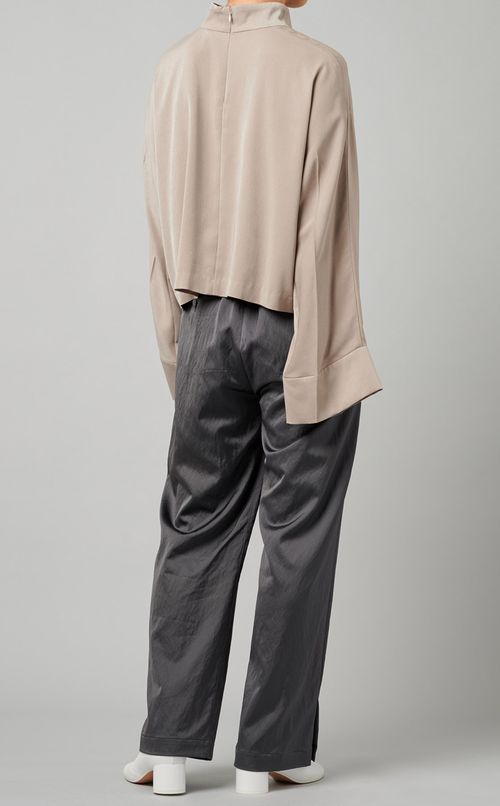 フレアスリーブプルオーバー