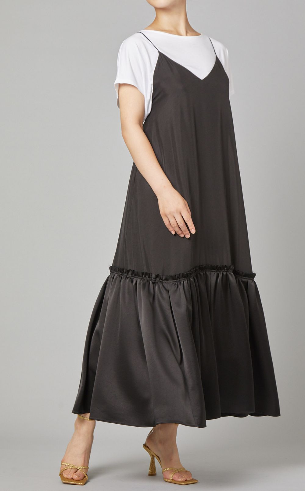 キャミソールティアードワンピース