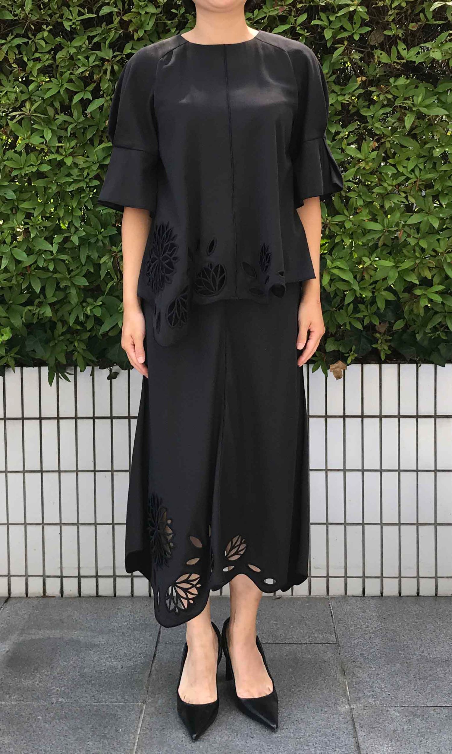 ADORE パネルカットワーク刺しゅうブラウス ADORE｜パネルカットワークブラウス