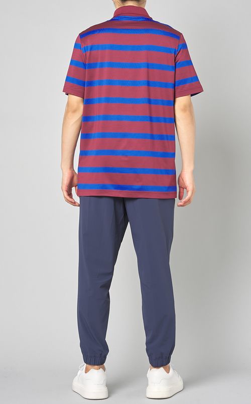 テーパードパンツ