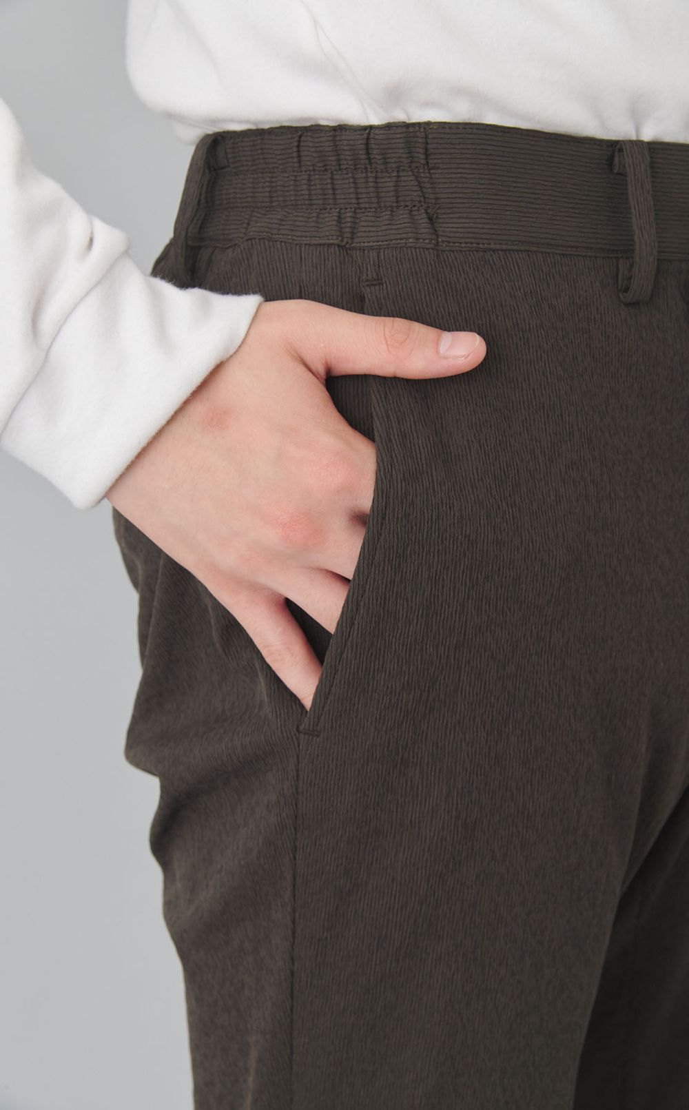 ポリエステルリンクルパンツ